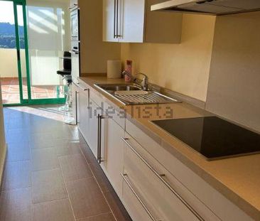 Atico en alquiler en Parque Central, Estepona - Photo 2