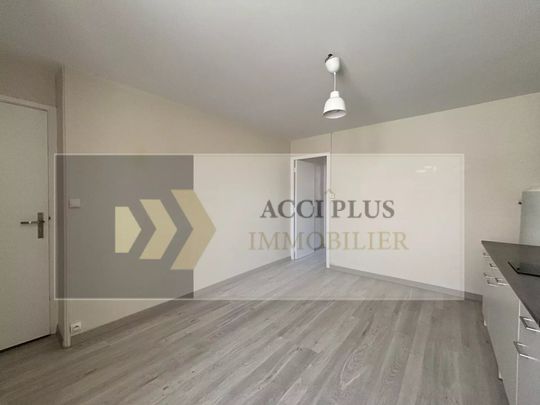 Location Appartement 2 pièces 30m² NIMES 30000 - Photo 1