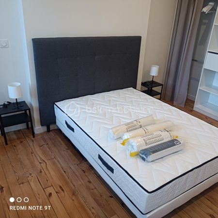 Appartement de 50 m² à Saint-Etienne - Photo 2