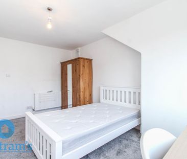 5 bed Mid Terraced House for Rent - Photo 6