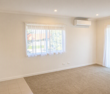 LOW MAINTENANCE TOWNHOUSE - Photo 1