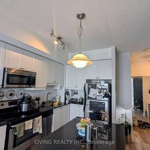 Confederation/Prince of Wales-Luxurious Bright 1Bdrm+Den 1Bath 1Parkin - Photo 2