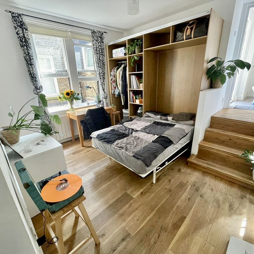 Porchester Road, London - Photo 1