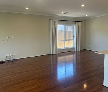 Modern, Conveniently Located, Three Bedroom Home - Photo 4