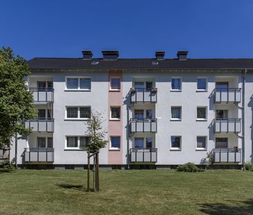 3-Zimmer-Wohnung mit Tageslichtbad und Balkon an der Strotheide frei! - Photo 4