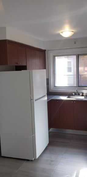 2 CH - 1 SDB - Saint-Laurent - $1,350 /mo - Photo 1