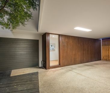 Space, style and security, paces from vibrant Carlisle Street - Photo 6