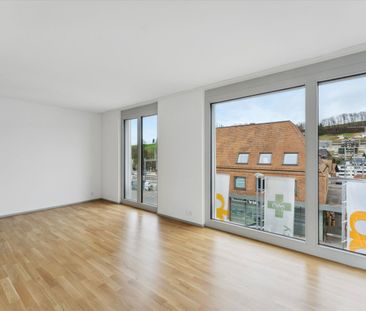 "2½-room apartment - Directly at the train station!" - Photo 2