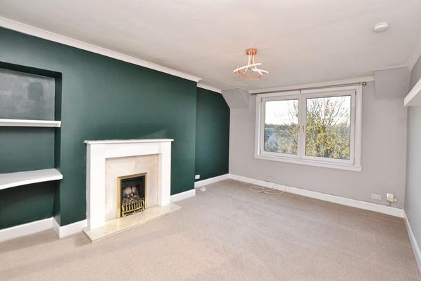 3 bedroom flat to rent - Photo 1