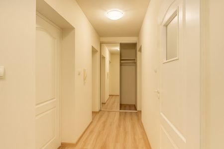 Dom Złotniki os. Grzybowe na wynajem - Zdjęcie 2