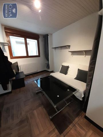 Location Appartement 1 pièce 17m² TARASCON SUR ARIEGE 09400 - Photo 2