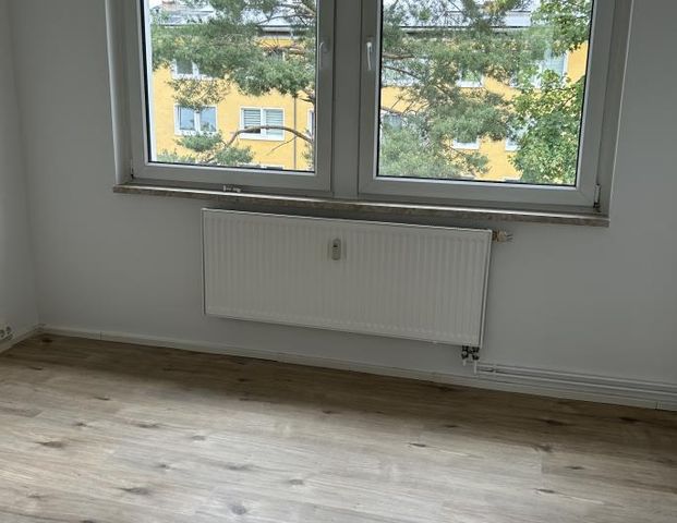 3-room apartment with balcony! - Photo 1