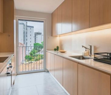 3-bedroom apartment for rent in Cascais, all bills included. - Photo 1