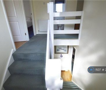 4 bedroom detached house to rent - Photo 6