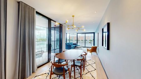 Water facing Two bedroom apartment @ Opus, 6 Hanover Quay, Grand Canal Dock, Dublin 2. - Photo 2