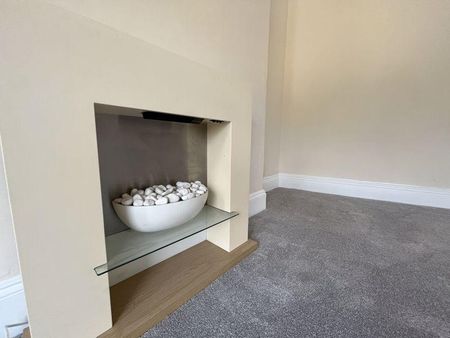 3 bedroom apartment to rent - Photo 5