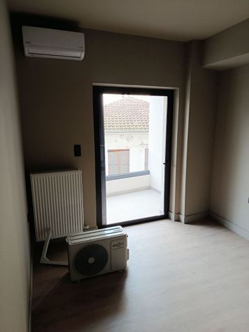 Studio/Γκαρσονιέρα για ενοικίαση Κέντρο (Καρδίτσα) - Photo 4