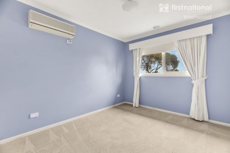 3A Thoroughbred Avenue, 3030, Werribee Vic - Photo 4