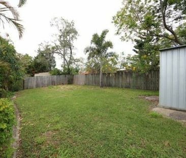 Air Conditioning, Great Yard, Convenient Location - Photo 4