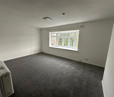 Connaught Road, Fleet, Hampshire, GU51 - Photo 1