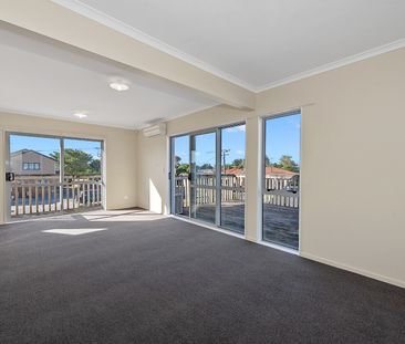 ZONED FOR BOYS HIGH SCHOOL Fantastic Spacious Townhouse located in ... - Photo 3