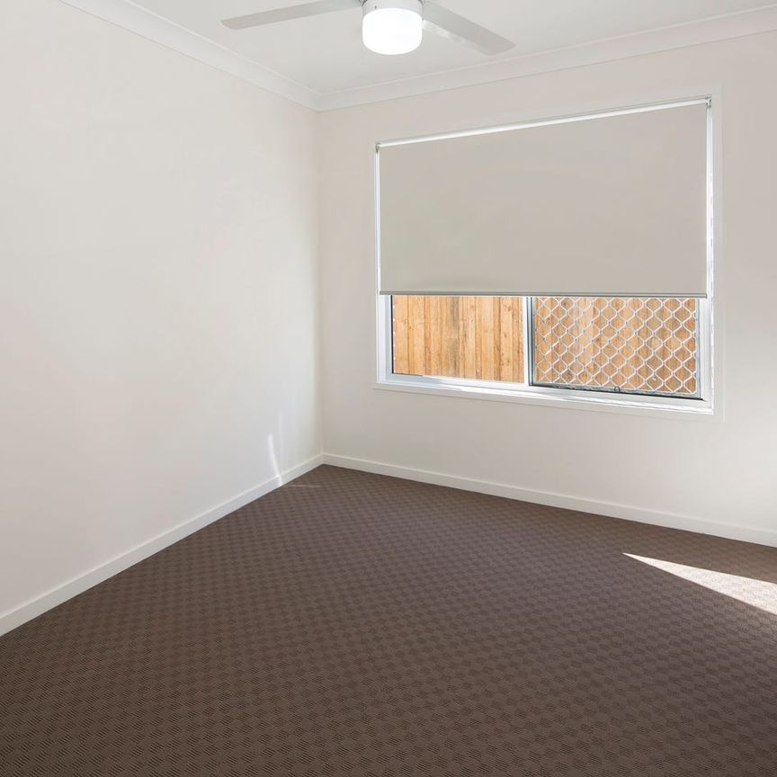 Modern 3-Bedroom Family Home with Fully Fenced Yard - Photo 1