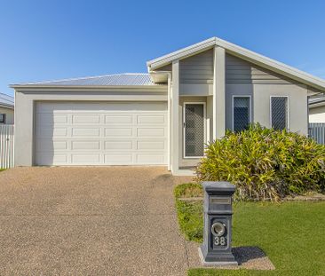 38 Roosevelt Loop, Mount Louisa - Photo 2