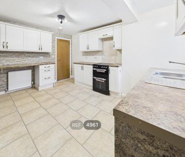 2 bedroom terraced house to rent - Photo 4