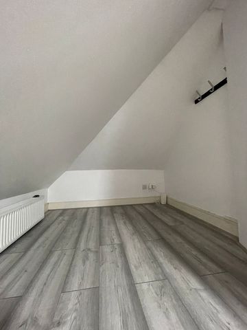 Rannock Avenue, London, NW9 - Photo 2