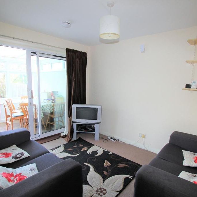 5 bedroom semi-detached house to rent - Photo 1