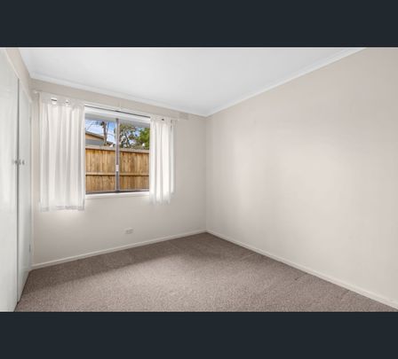 13 Wedge Ct, Glen Waverley, Vic 3150 - Photo 1