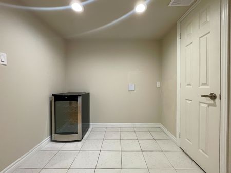For Lease - 5555 Lockengate Court Unit# Lower, Mississauga, Ontario - Photo 3