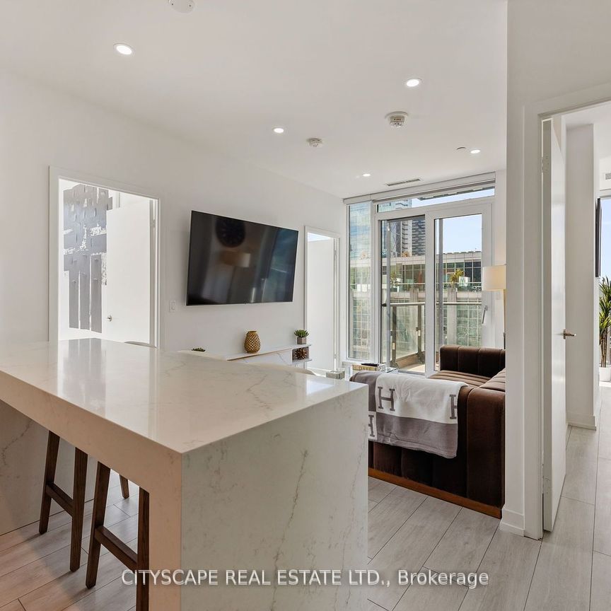 For Lease - 55 Mercer Street Unit# 1802, Toronto, Ontario - Photo 1