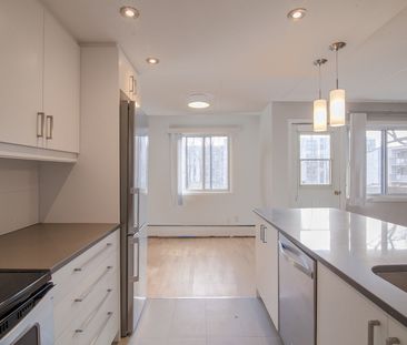 St. Lambert - Photo 3