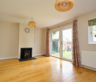 4 bedroom semi-detached house to rent - Photo 3