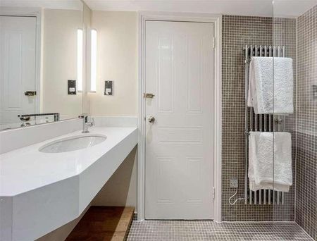 Warrior Square, St Leonards, TN37 - Photo 2