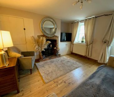 2 bedroom terraced house to rent - Photo 2