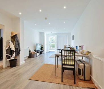 1 bedroom flat to rent - Photo 6