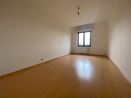 Très bel appartement de +/- 88m² situé au 1er étage - Foto 3