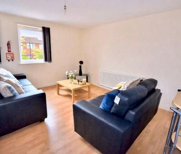 5 bedroom flat to rent - Photo 3