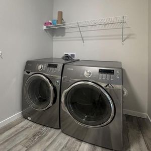 Maison en rangée à louer grand 6-1/2 semi meublé - Photo 2