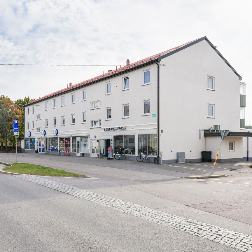 Nya Tanneforsvägen 48 - Photo 2