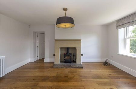 4 bedroom detached house to rent - Photo 3
