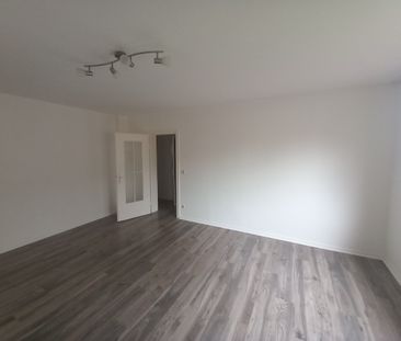 Schönböckener Str. 107, 1,5 Zi.,ca. 53qm, gr. Wohnzimmer, D.-Bad, E... - Foto 3