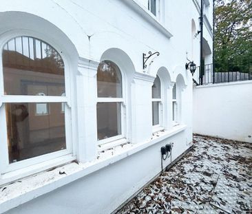 3 bedroom apartment to rent - Photo 4