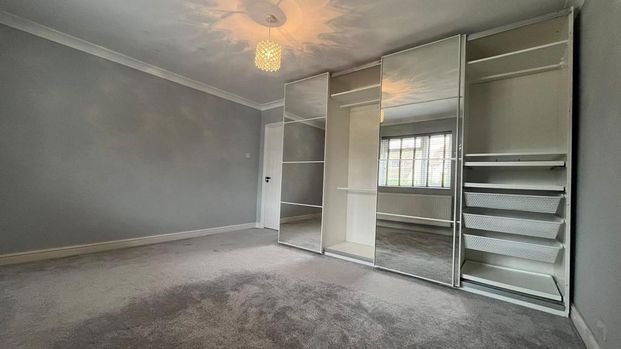 3 bedroom bungalow to rent - Photo 1