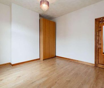 Victoria Road, Dukinfield, SK1 - Photo 6