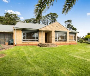 “Acreage Lifestyle with Town Convenience” - Photo 3