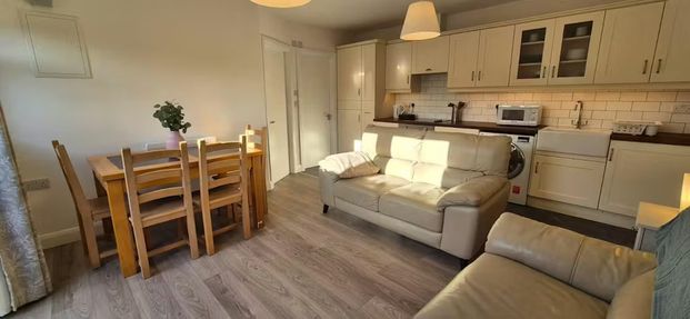 Saint Joseph's Avenue, Dublin - Photo 1