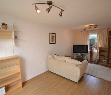 3 bedroom House in Winscombe, Berkshire - Photo 1